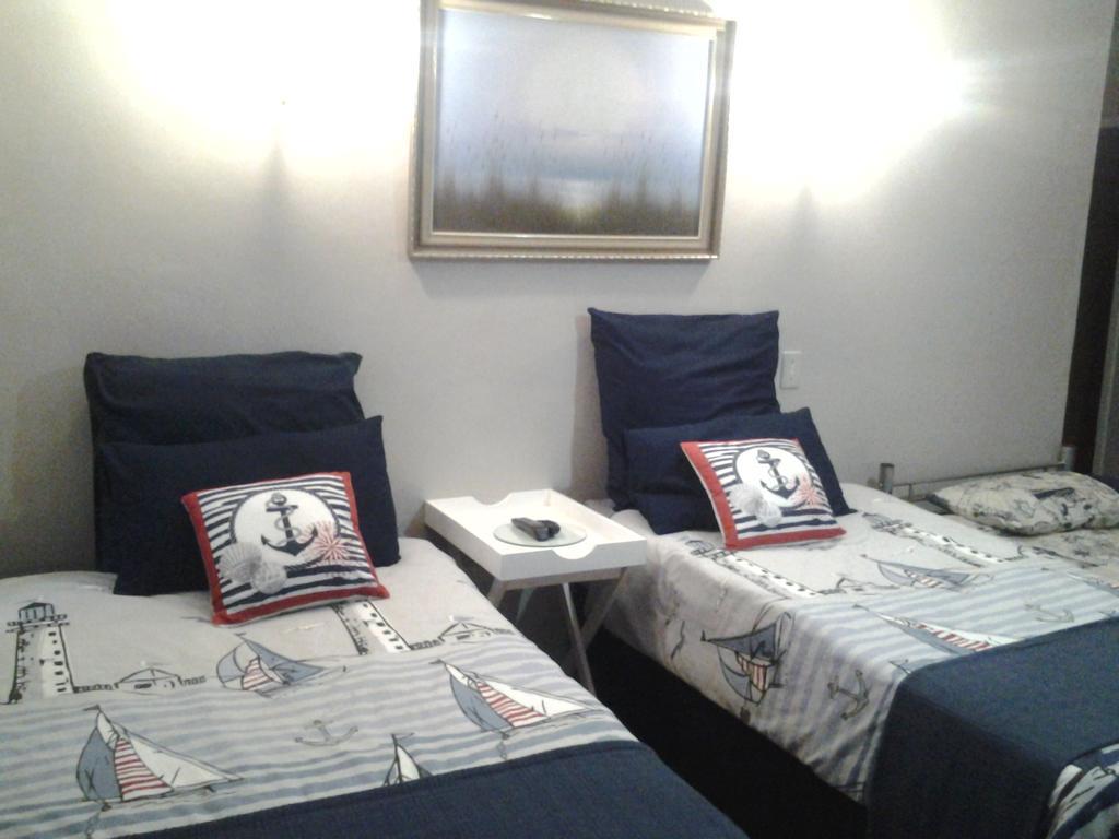 The Lighthouse Guesthouse Welkom Exteriör bild
